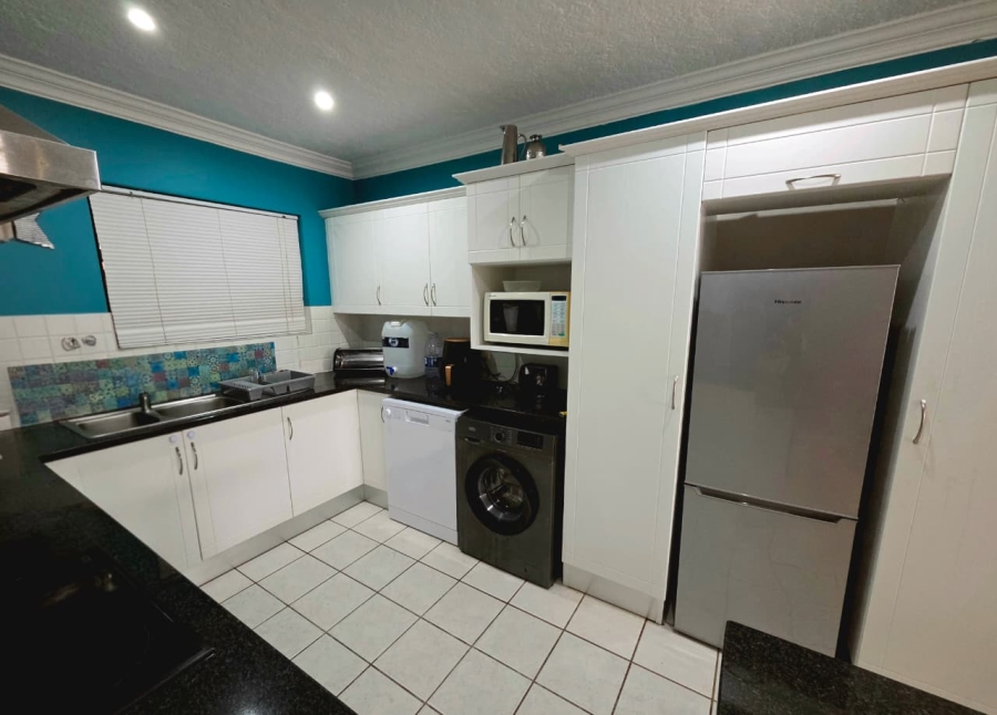 2 Bedroom Property for Sale in Jeffreys Bay Central Eastern Cape